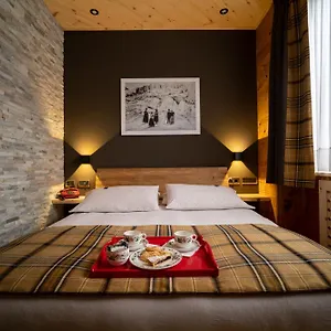 Hotel Meuble Garni Della Contea